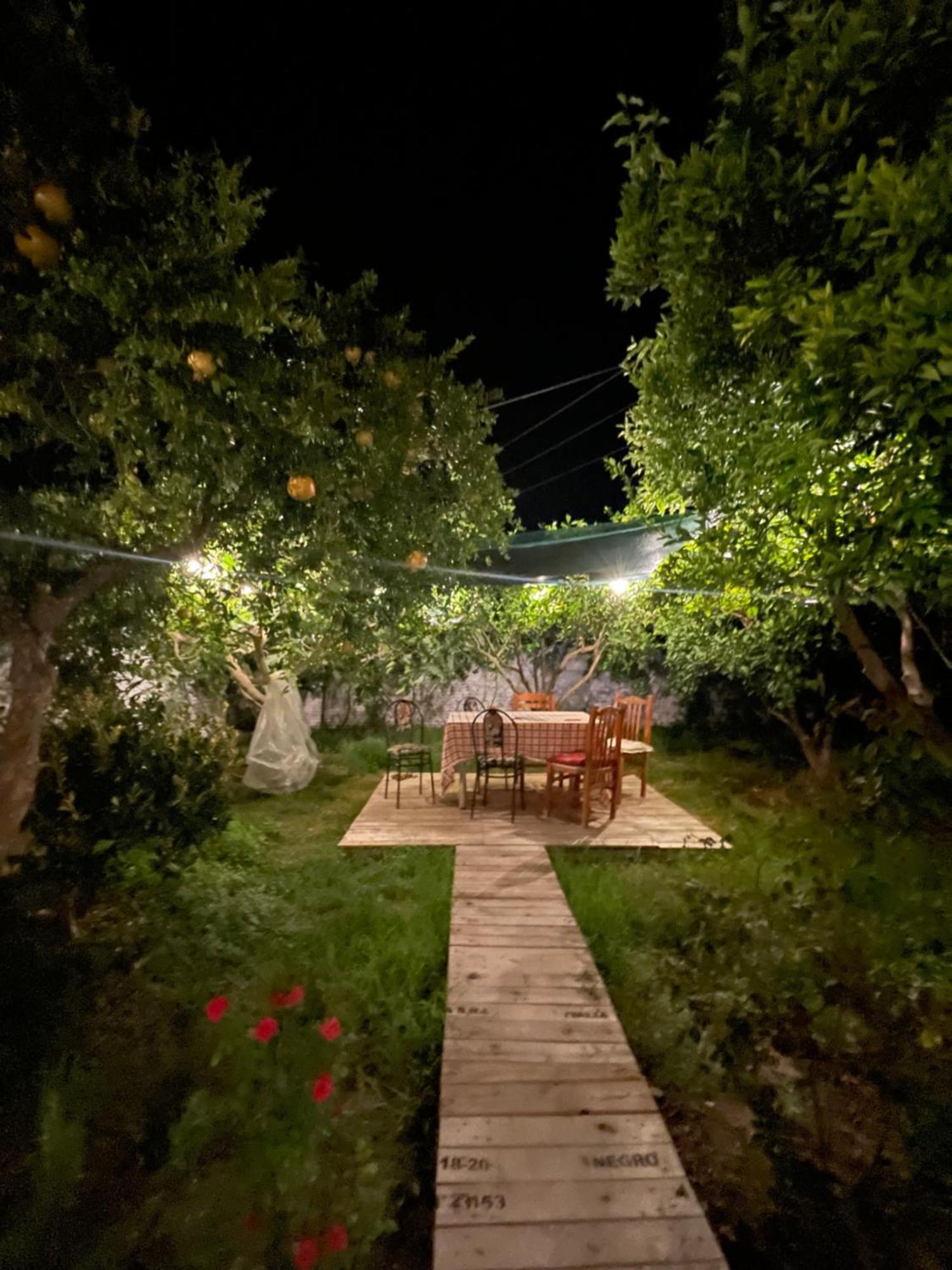 Guest House Luli Strumi Berat Esterno foto